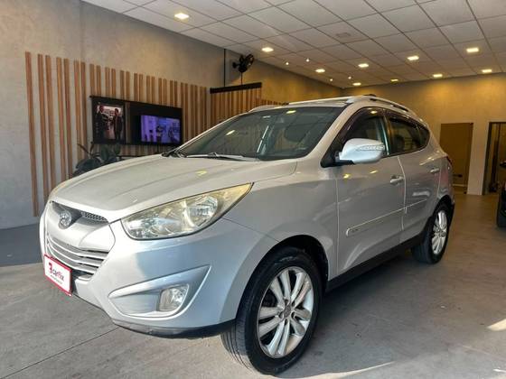 HYUNDAI IX35 2.0 MPFI GLS 4X2 16V GASOLINA 4P AUTOMÁTICO HYUNDAI IX35 2.0 MPFI GLS 4X2 16V GASOLINA 4P AUTOMÁTICO